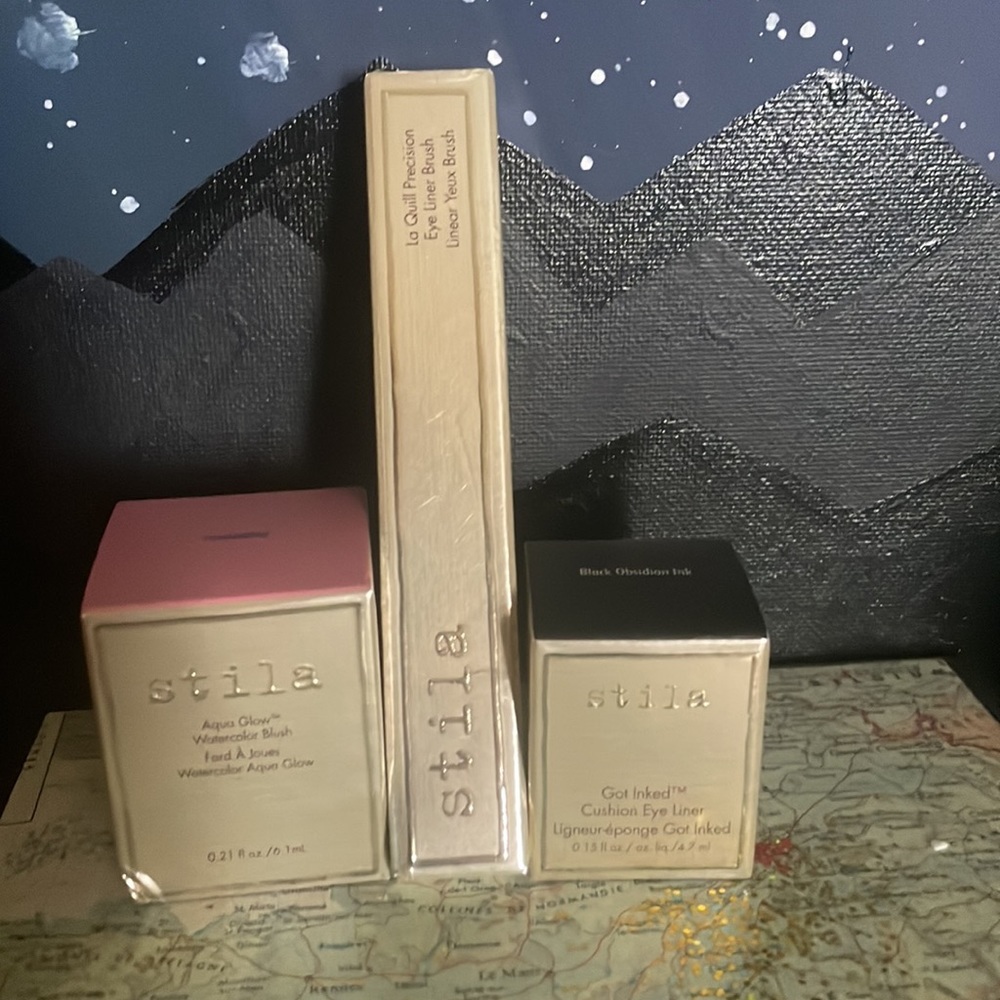 Stila cushion eye liner, brush & cushion blush NEW